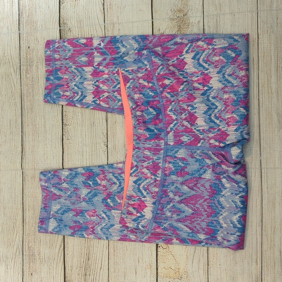 Ivivva Size 12 Capris - Picture 3 of 3